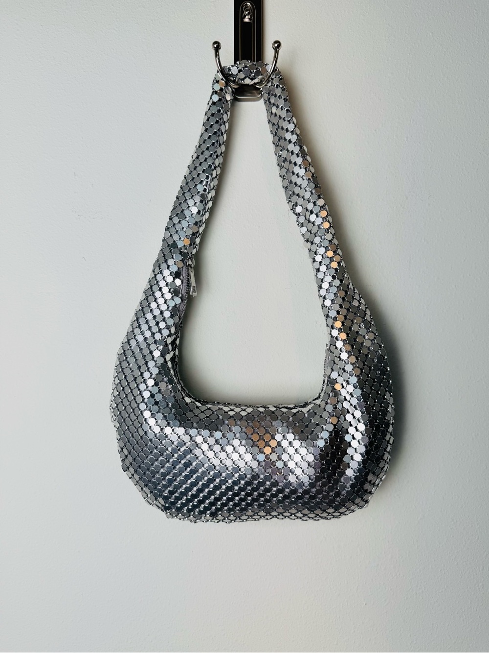 ZARA
Metallic Mesh Shoulder Bag - Picture 5 of 9
